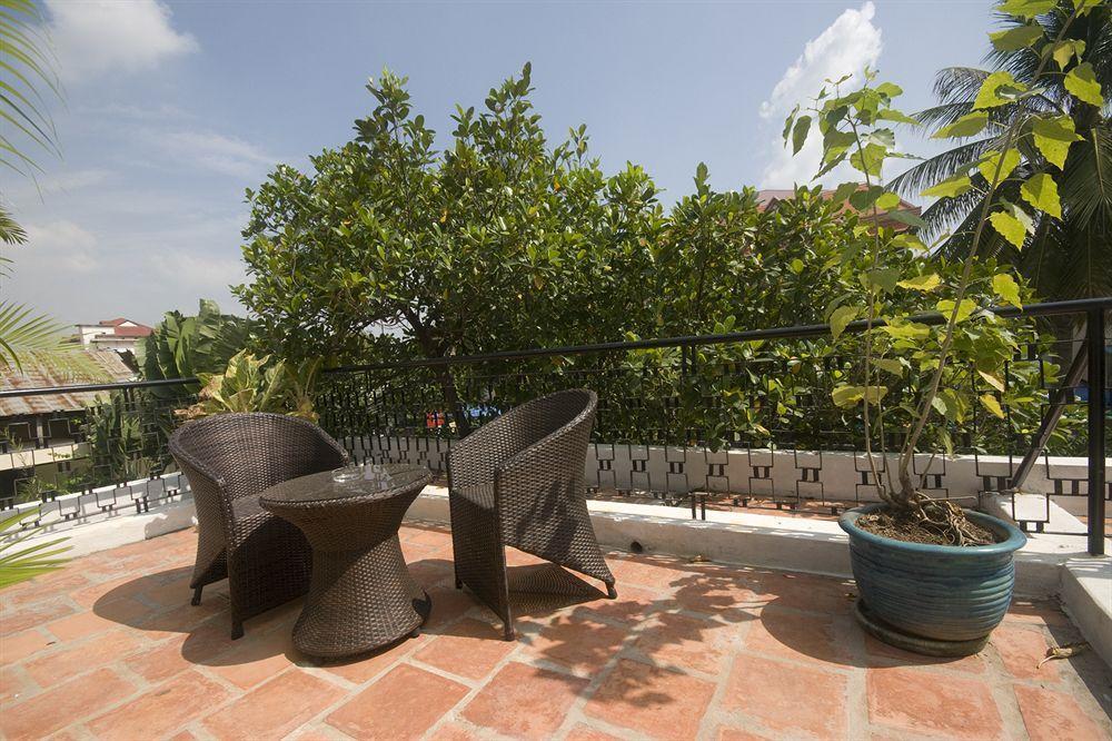 The Sangkum Hotel Phnom Pen Exterior foto