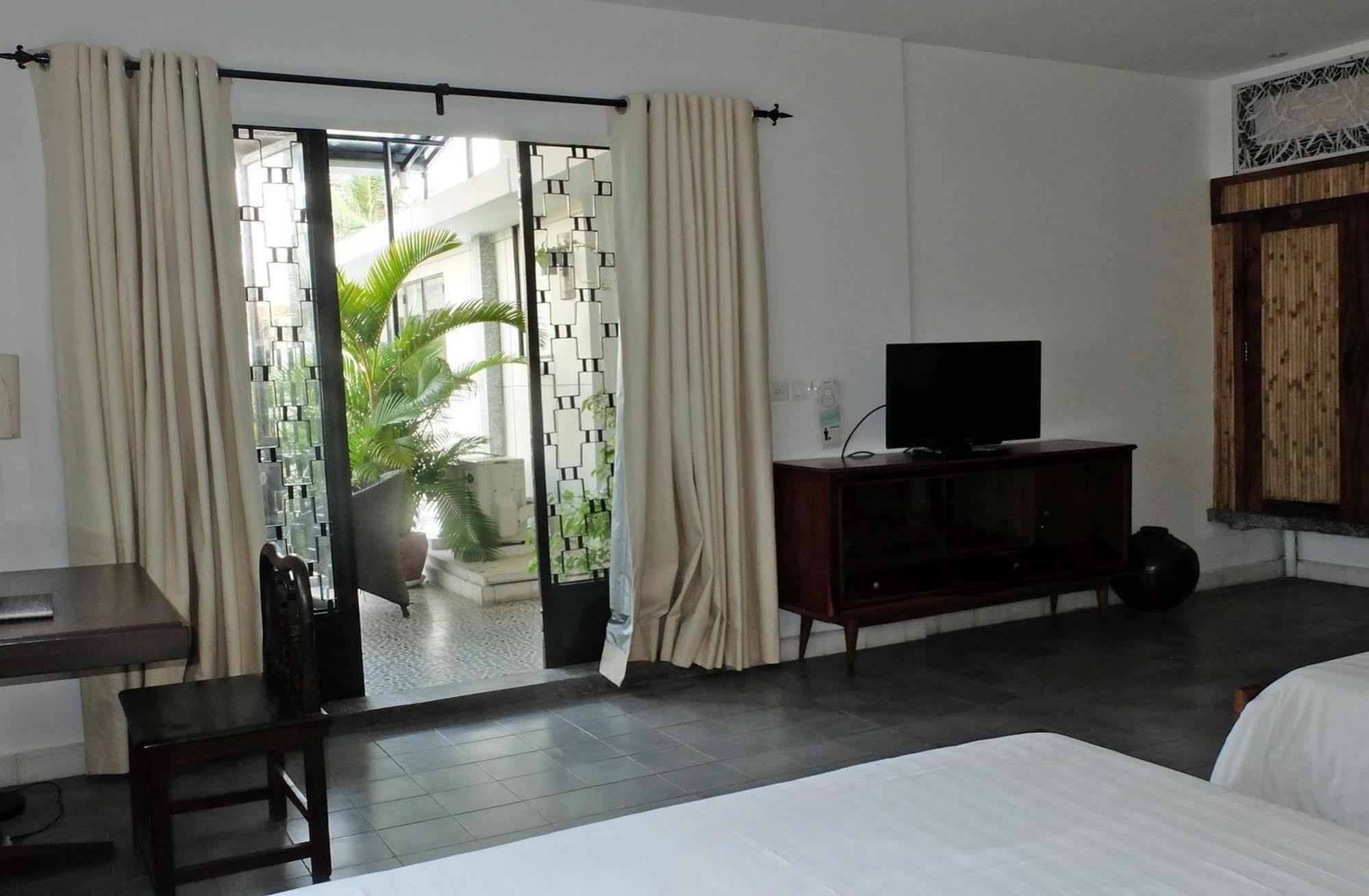 The Sangkum Hotel Phnom Pen Exterior foto