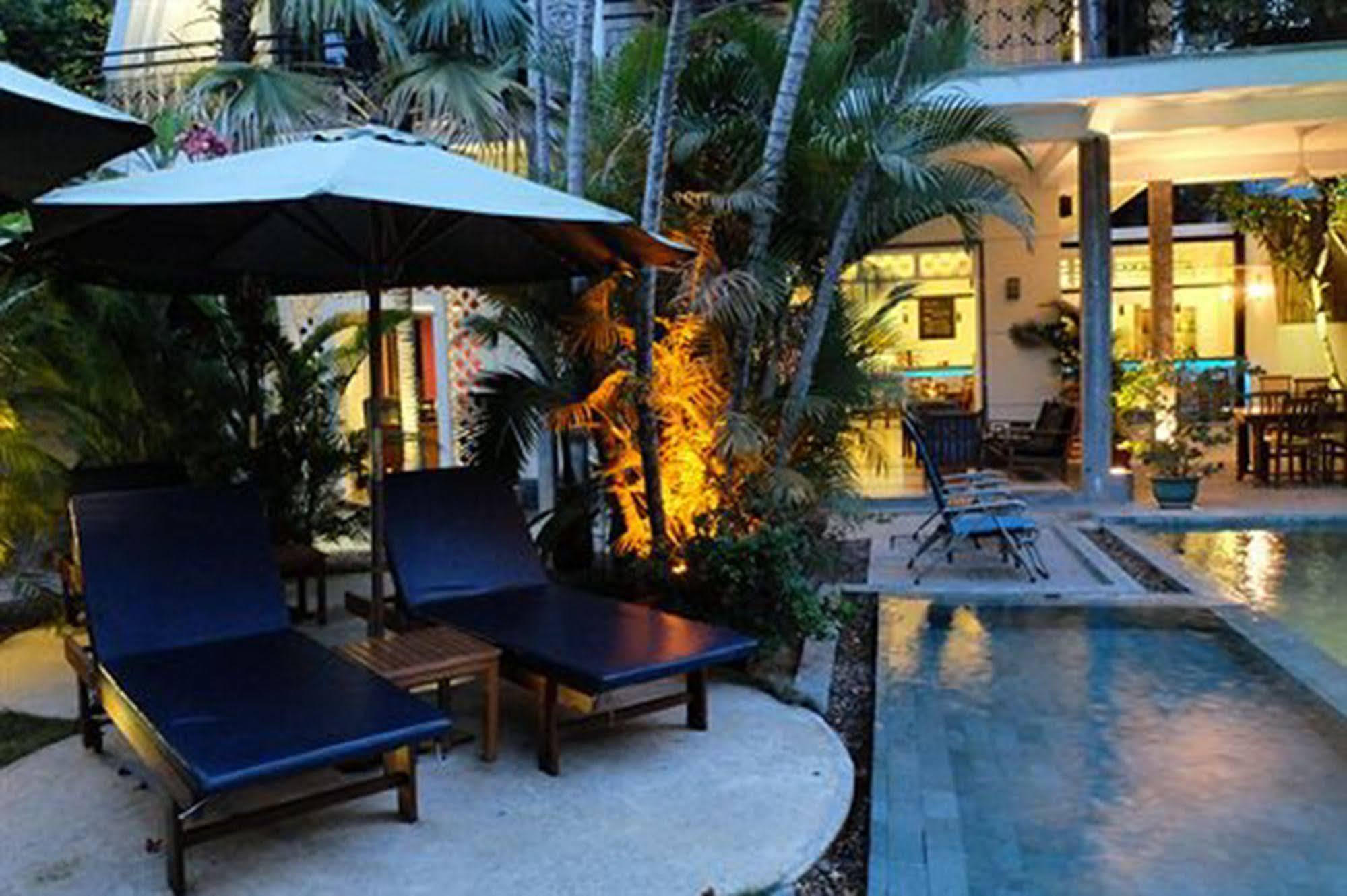 The Sangkum Hotel Phnom Pen Exterior foto