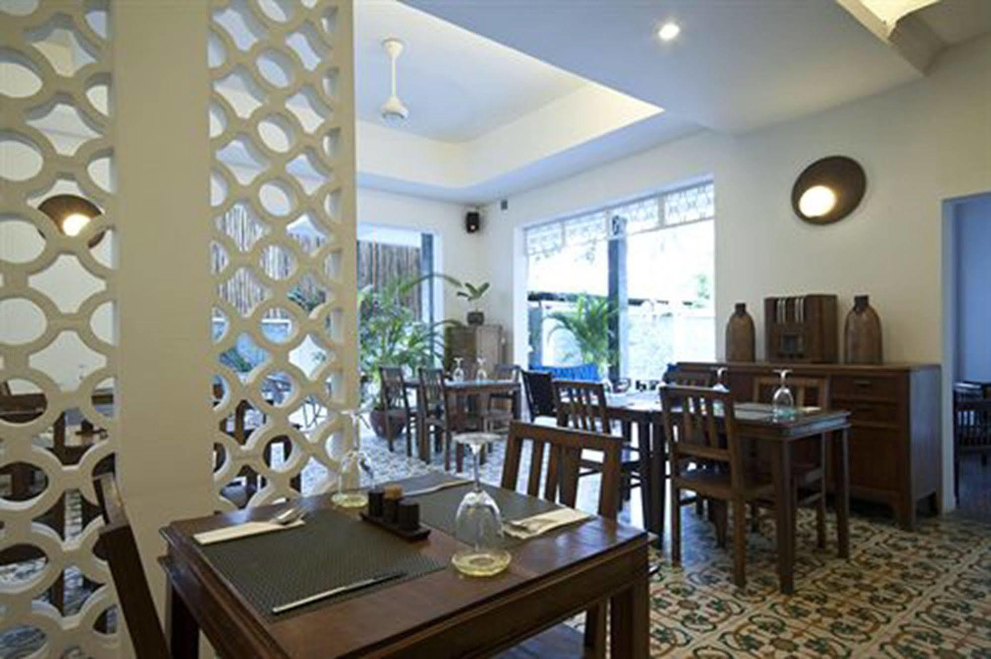 The Sangkum Hotel Phnom Pen Exterior foto