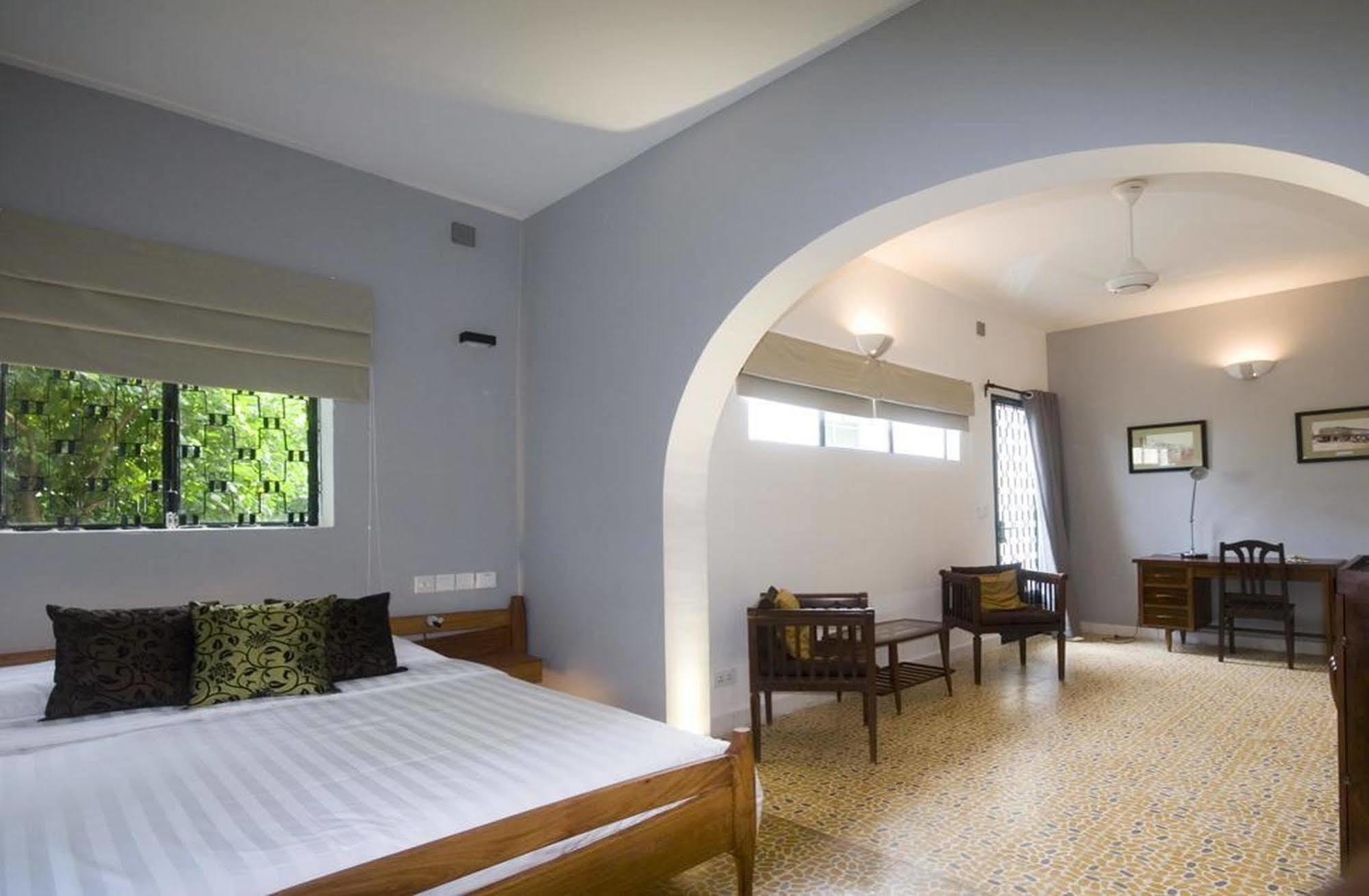 The Sangkum Hotel Phnom Pen Exterior foto